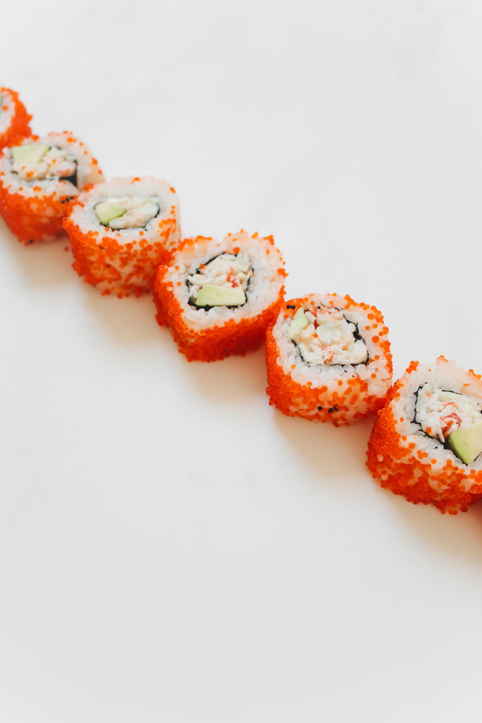California roll, crabe, avocat et mayo épicée