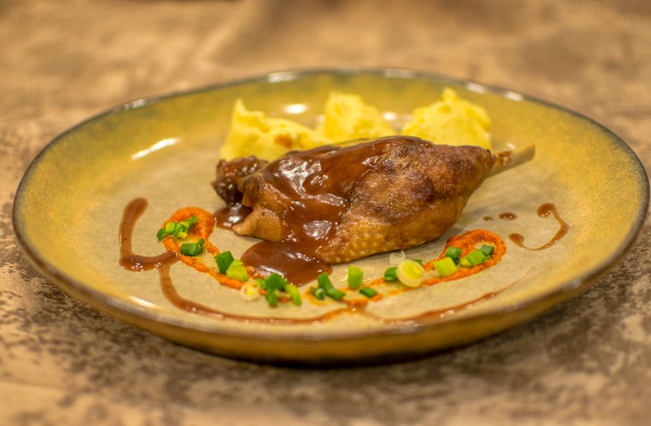 Confit de canard, pommes sarladaises