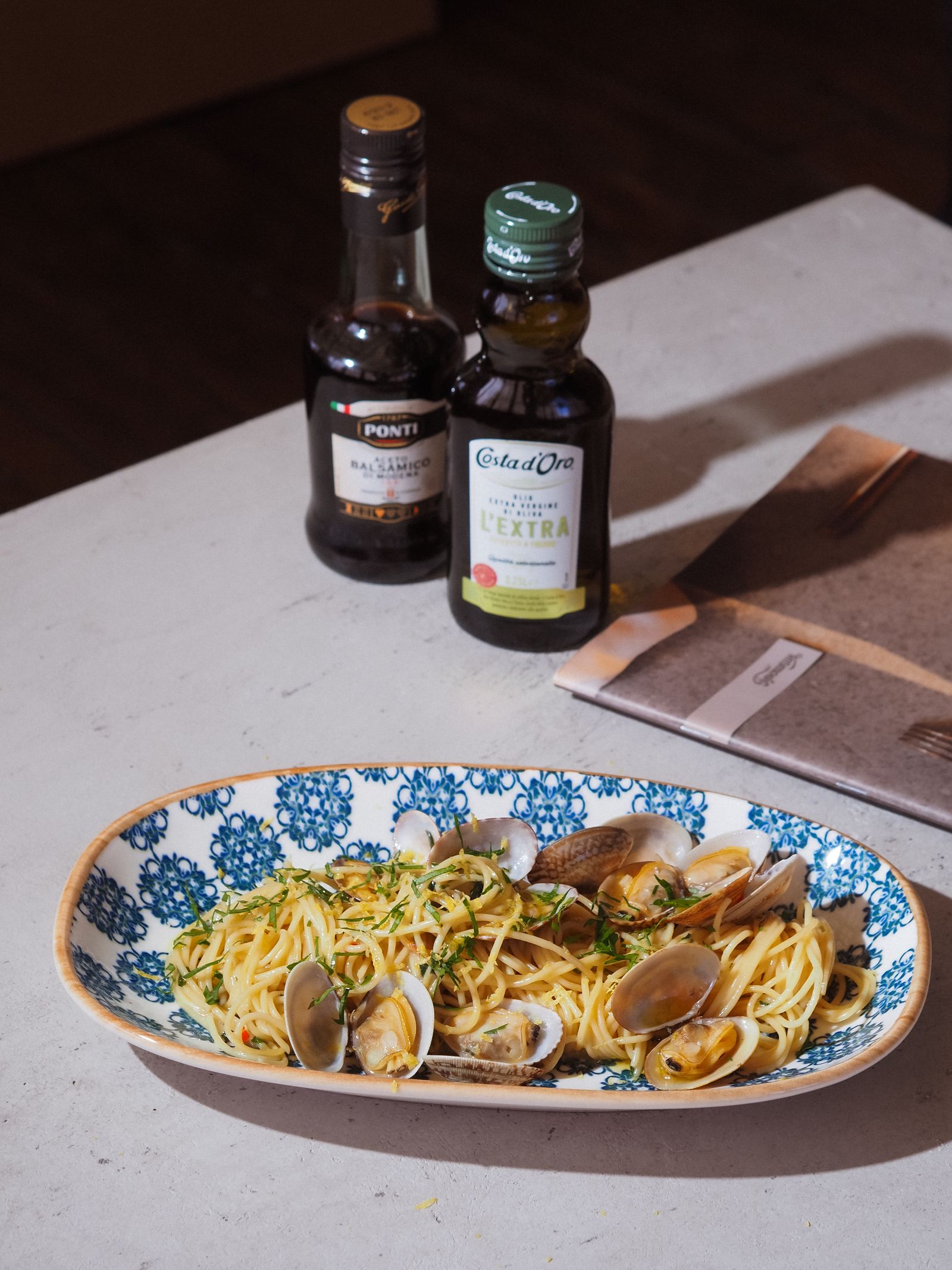 Linguine alle vongole, vin blanc et persil